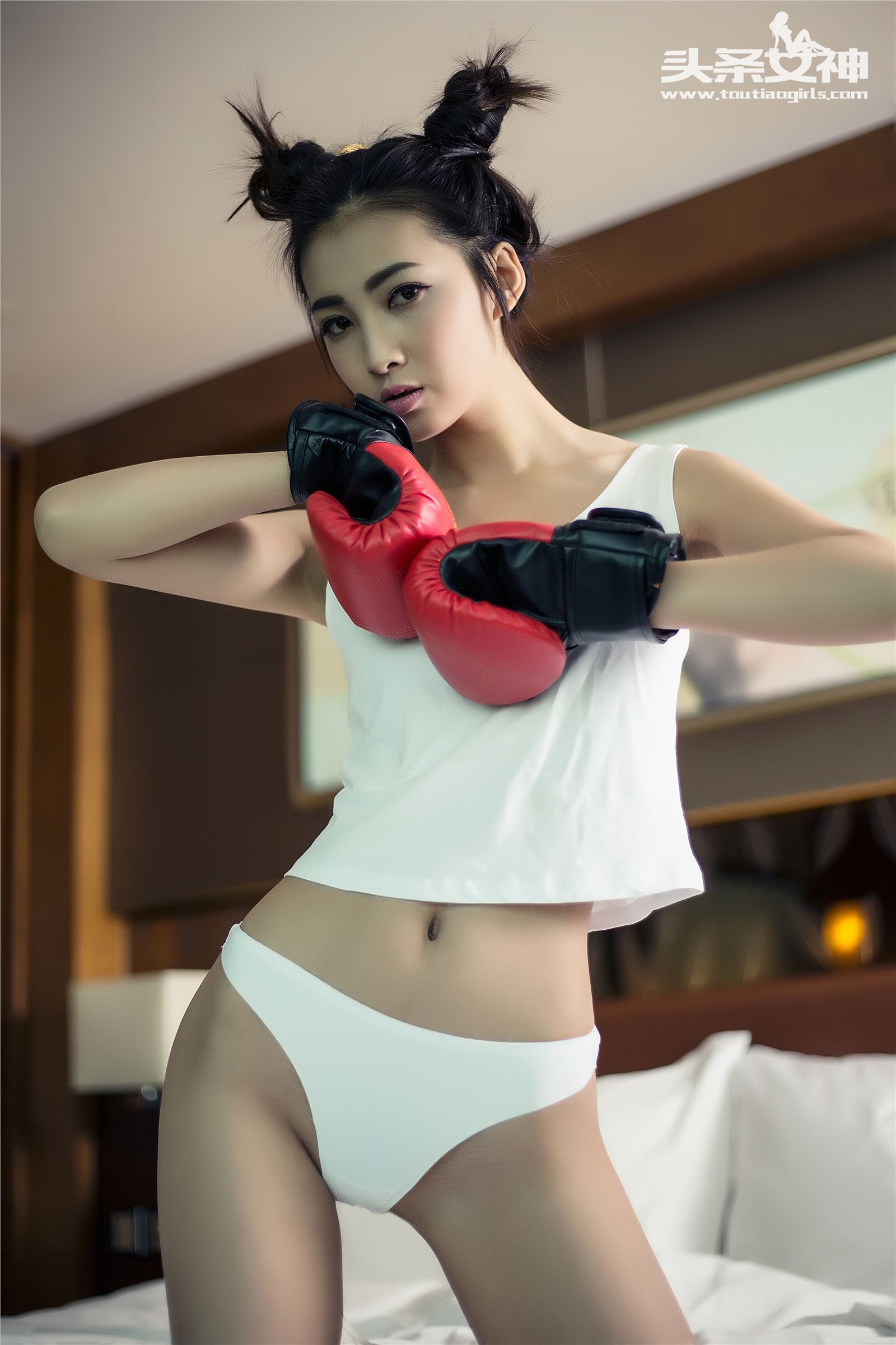 [Toutiao girls] headline goddess June 27, 2016 definition of 16-year-old little Lori Zhang Shuang